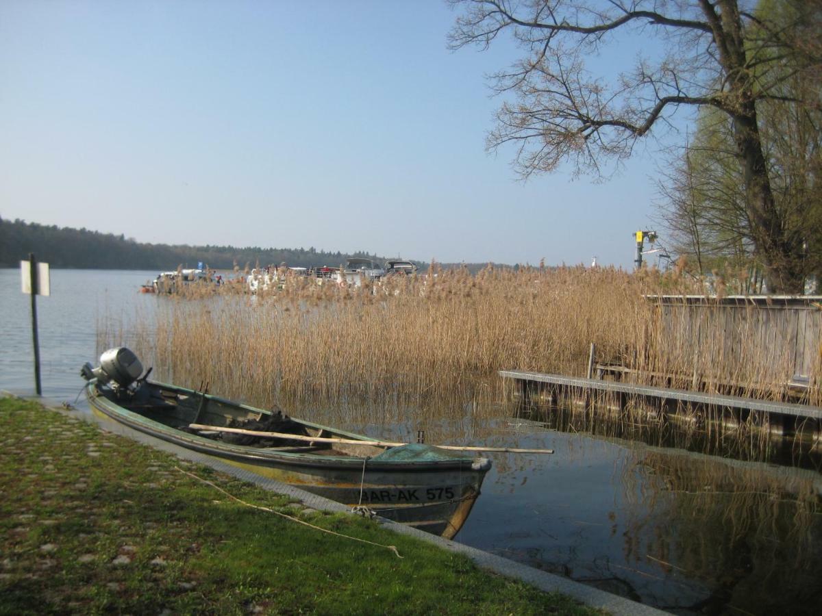 Schloss-Und Seeblick Apartment Rheinsberg Luaran gambar